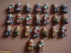 Kleine Clowns als Tischdekoration