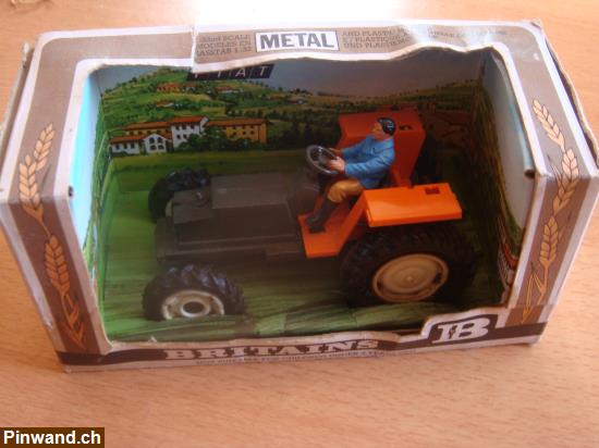 Bild 1: Fiat Traktor / Modelltraktor 9528
