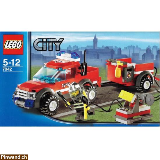Bild 1: LEGO City 7942 - Feuerwehr Pick-up