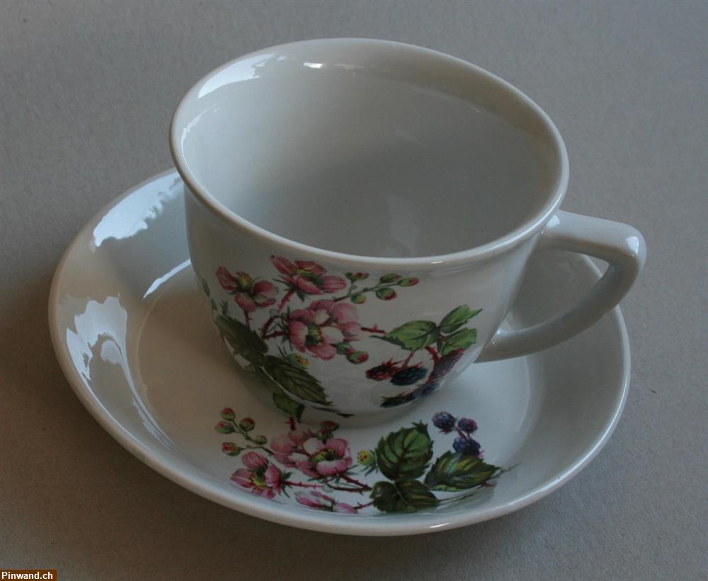 Bild 1: Teller und Tasse POF Porzellan - aus Oma Zeiten