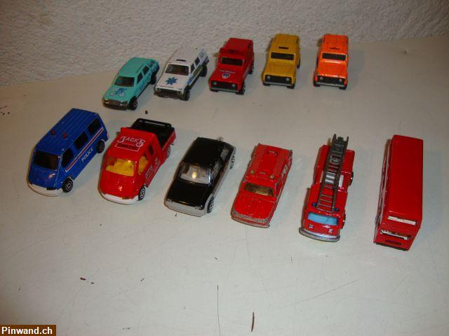 Bild 2: Diverse Spielzeugautos zu verkaufen