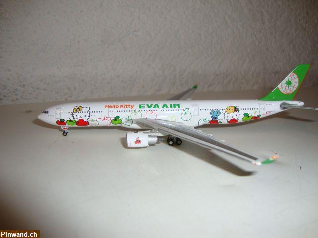 Bild 3: Hello Kitty Boeing  A330-300 zu verkaufen