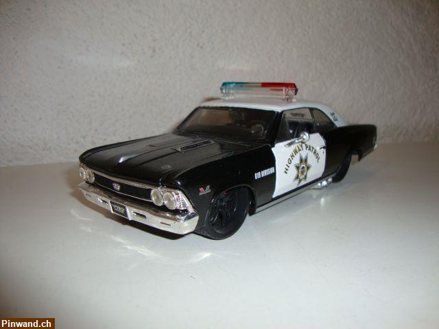 Bild 1: Chevrolet Chevelle SS396 1966 Highway Patrol aus Metall