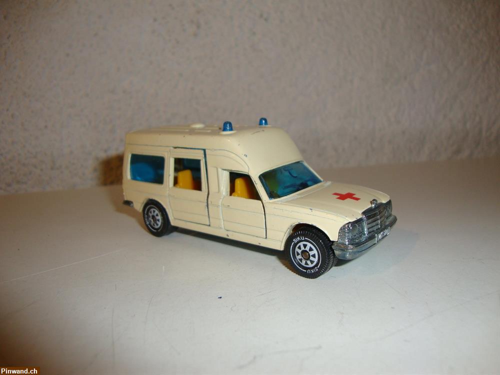 Bild 1: Mercedes-Benz Ambulance zu verkaufen