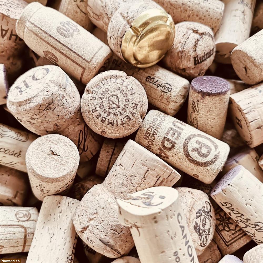 Bild 2: Weinkorken, Korkzapfen, Holzweinkisten zu verkaufen