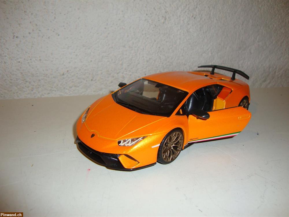 Bild 3: Modellauto Lamborghini Huracan Performante zu verkaufen