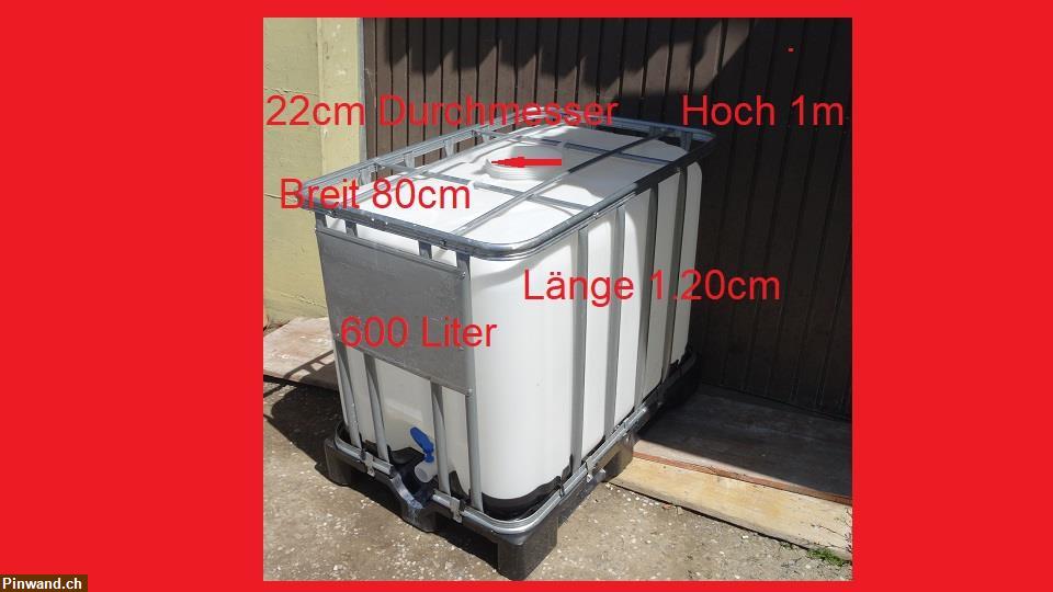 Bild 1: Wassertank 600 Liter auf Kunststoffpaletten noch 5stk