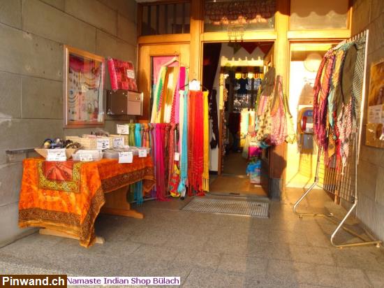 Bild 1: Indische Kleider - Seide Schals und Wolle Schals beim NAMASTE Indian Shop