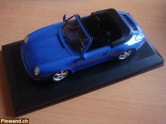 Bild 2: Porsche 911 Carrara 4 Cabrio / 1:18