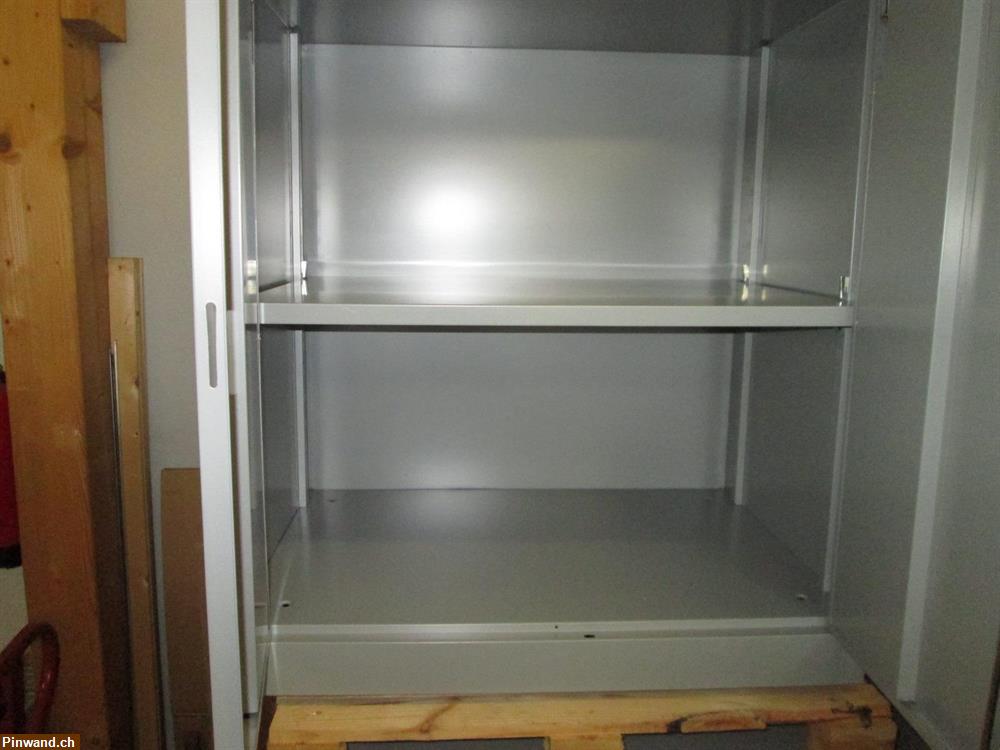 Bild 4: Lista Metallschrank B 90 T 65 H 100cm occ Fr. 250.-