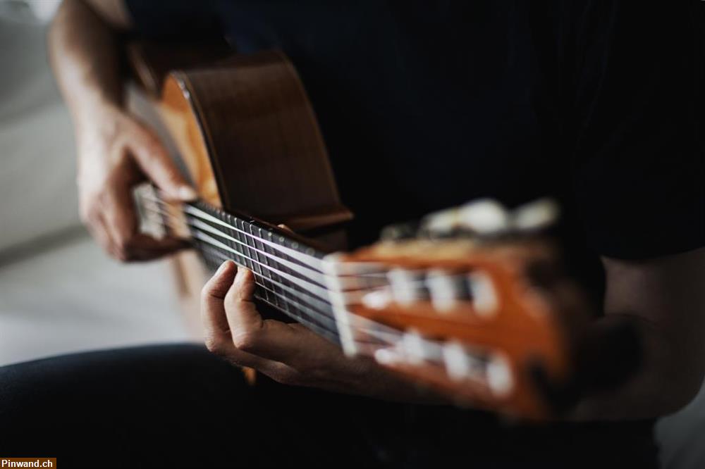 Bild 1: Gitarrenunterricht in Berlin – Werner Kuschmierz