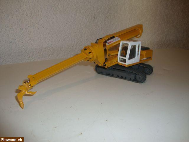 Bild 6: Liebherr R924 Teleskopbagger