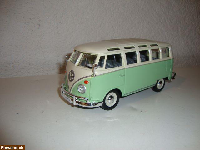 Bild 1: VW Bus Samba aus Metall im Masstab 1:25 zu verkaufen