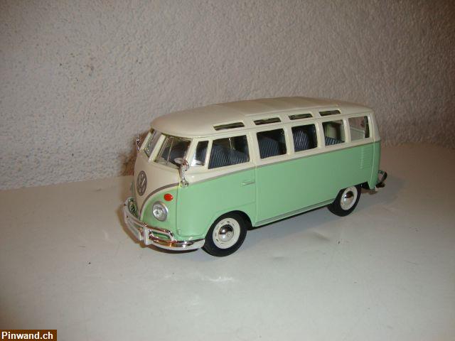 Bild 4: VW Bus Samba aus Metall im Masstab 1:25 zu verkaufen