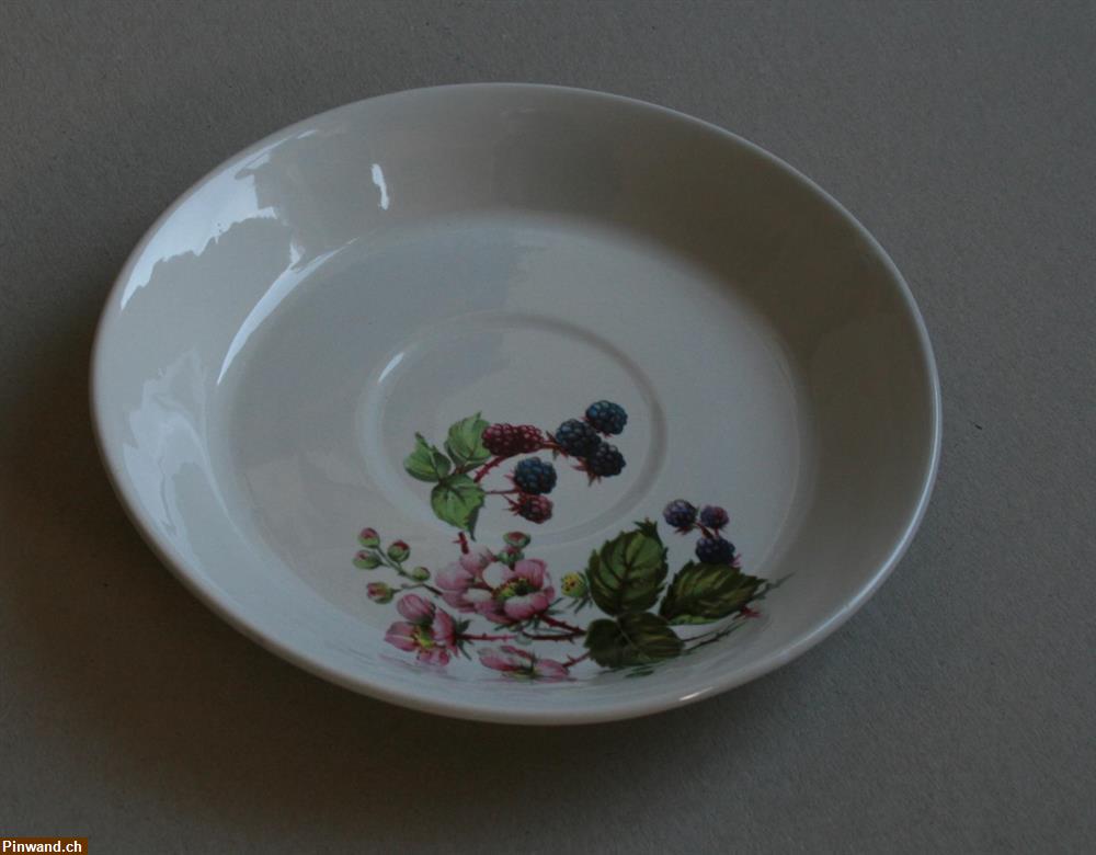 Bild 2: Teller und Tasse POF Porzellan - aus Oma Zeiten