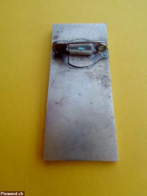 Bild 4: Soldatenweihnacht 1939 Abzeichen (Silber und Bronce)