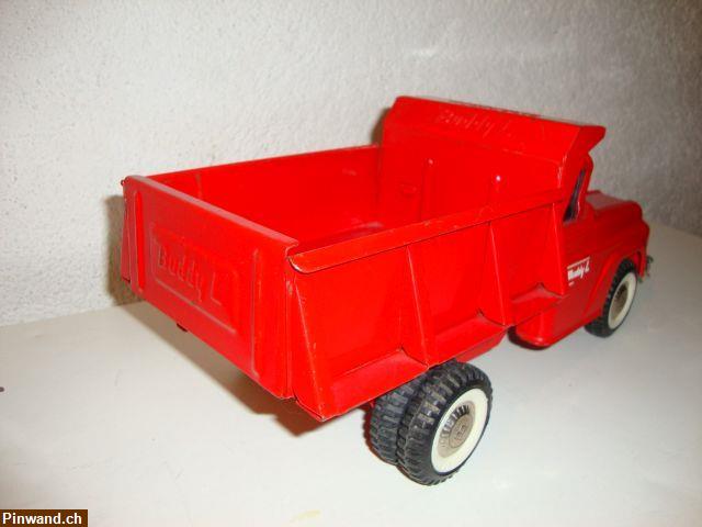 Bild 4: Roter Buddy L Truck Modell, 35cm Länge