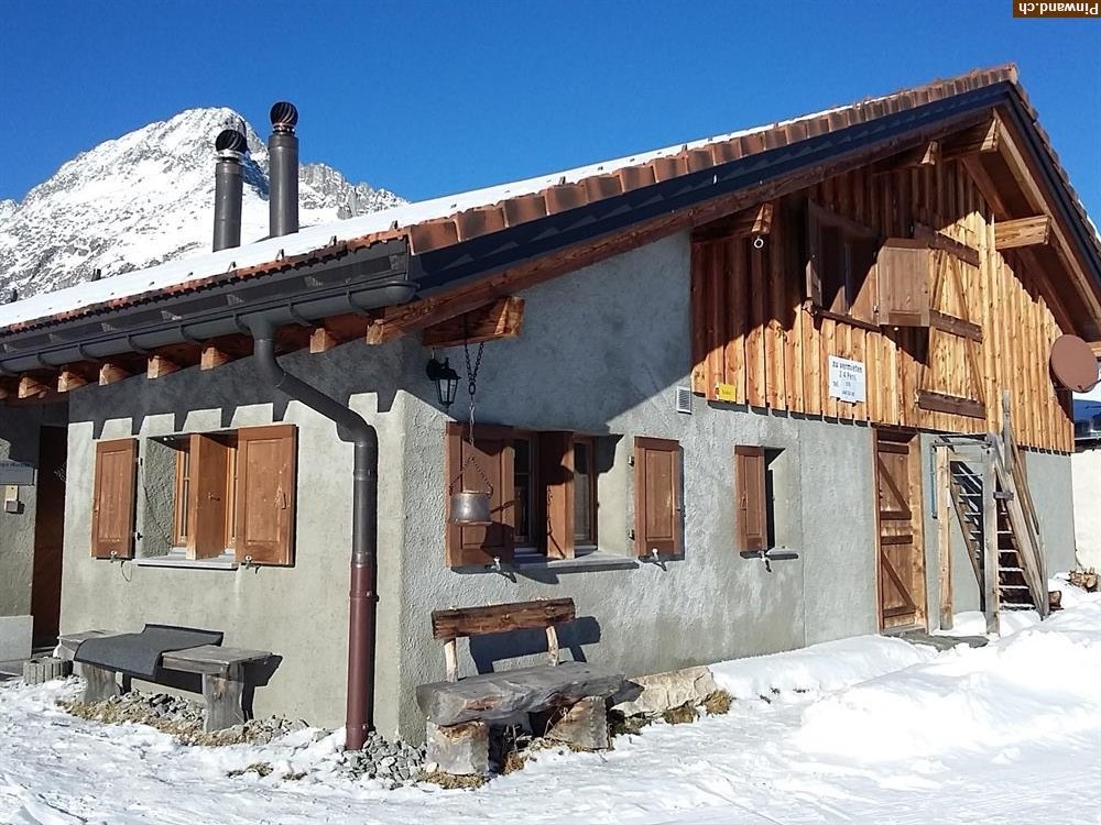 Bild 1: Ferienwohnung auf der Alp Sommer und Winter