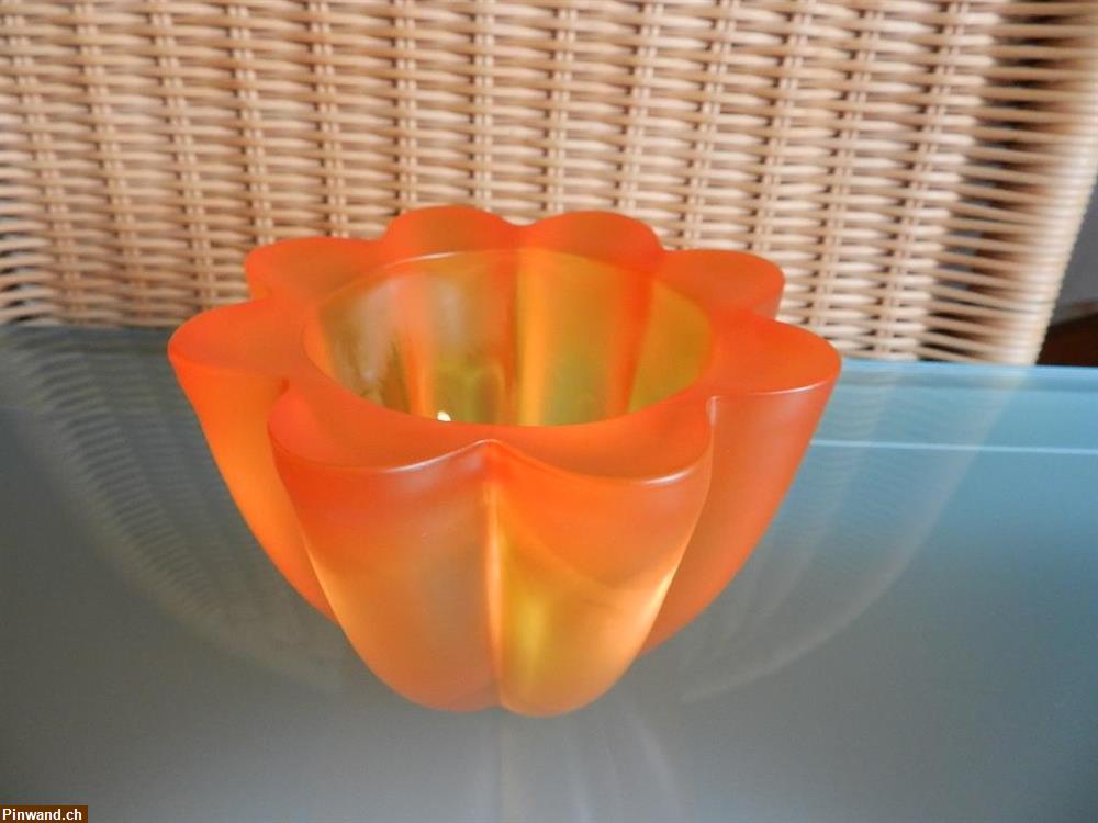 Bild 1: Windlicht Glas Orange massiv Blumenform Blumenübertopf