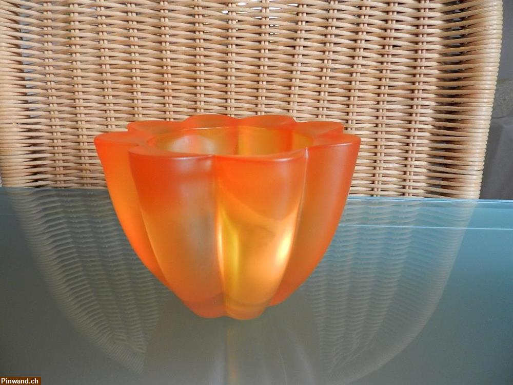 Bild 3: Windlicht Glas Orange massiv Blumenform Blumenübertopf