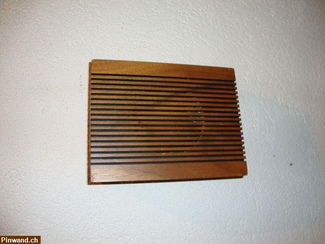 Bild 1: Altes Lautsprechergehäuse aus Holz abzugeben