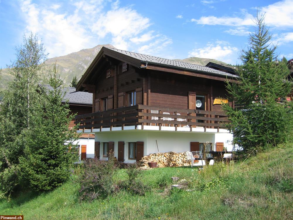 Bild 1: Zu  vermieten: Ferienchalet auf dem Rosswald VS