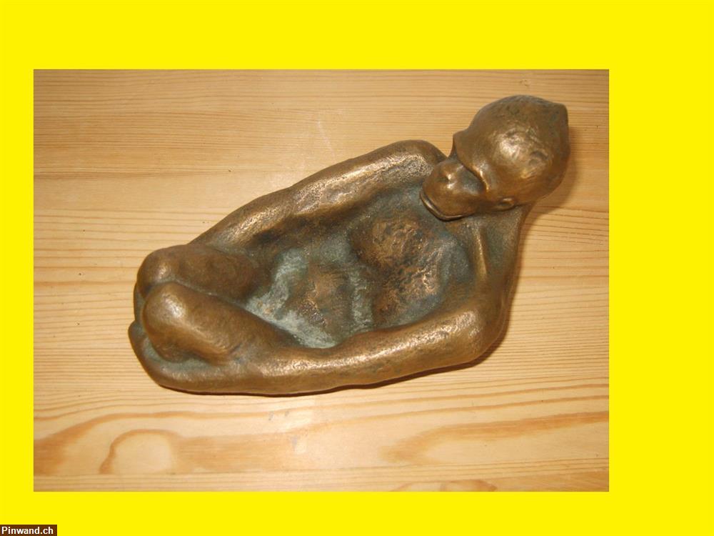 Bild 1: Gorilla Figur Bronzeskulptur