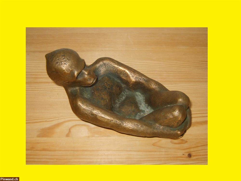 Bild 4: Gorilla Figur Bronzeskulptur
