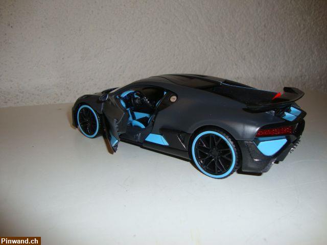 Bild 5: Bugatti Divo im Massstab 1:24 zu verkaufen