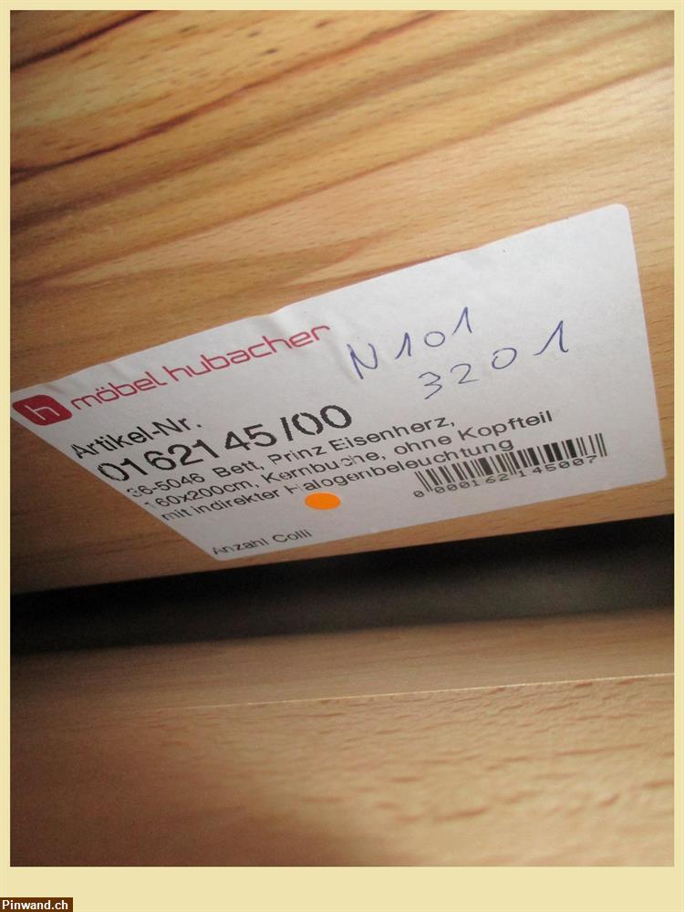 Bild 7: Massivholz Bettrahmen mit Lattenrost 2m X 2.40cm zu verkaufen