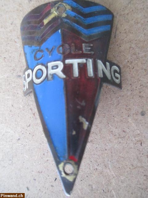 Bild 1: Sporting Velo Steuerkopf CH Schild Emblem