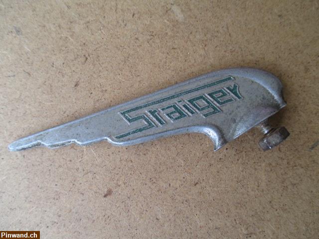 Bild 2: Original Fahrrad Schutzblech Staiger Emblem, ca. 1940