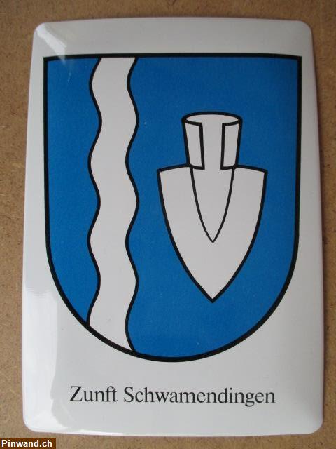 Bild 1: Sächsiilüüte Zunftwappen Schwamendingen 1975