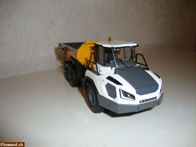 Bild 7: LIEBHERR TA 230 Dumper Modell aus Metall im Masstab 1:50