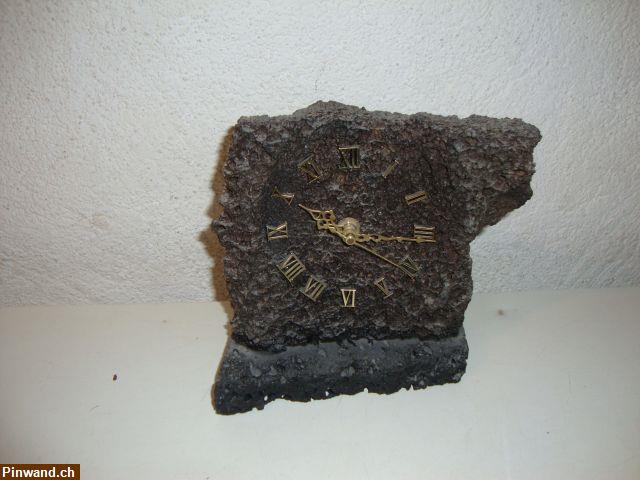 Bild 3: Uhr aus Vulkanstein zu verkaufen