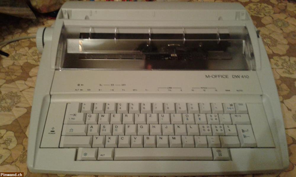 Bild 1: Schreibmaschine zu verkaufen