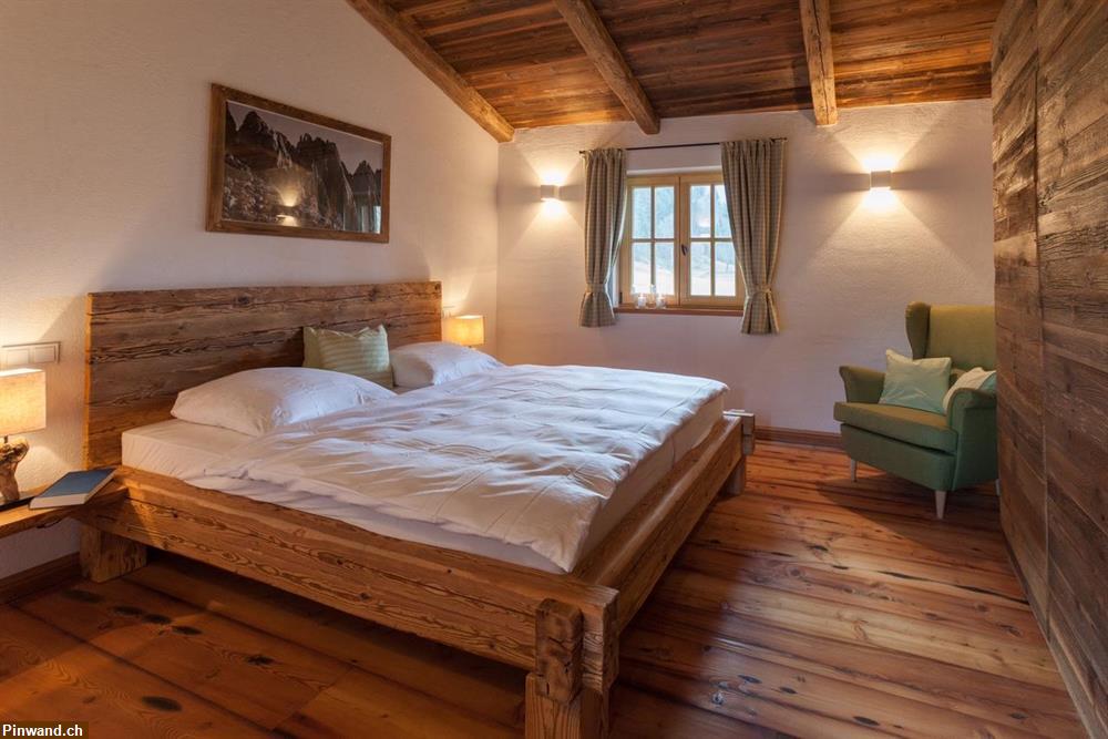 Bild 1: Betten aus Altholz nach Maß zu verkaufen