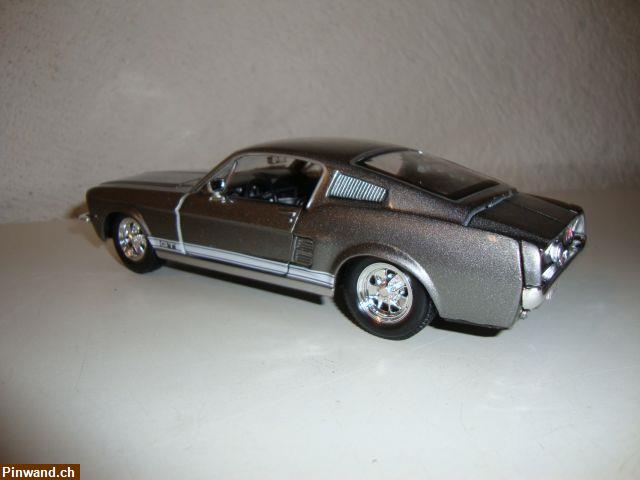 Bild 2: Ford Mustang GT 1967 Masstab 1:24