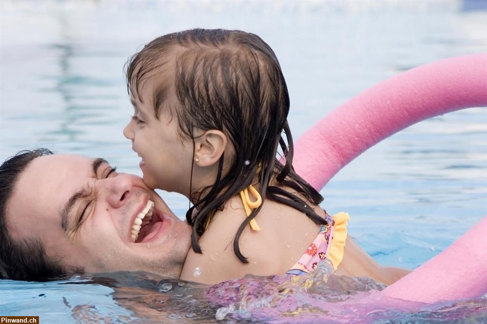 Bild 2: Schwimmlehrerin gesucht Donnerstag später Nachmittag