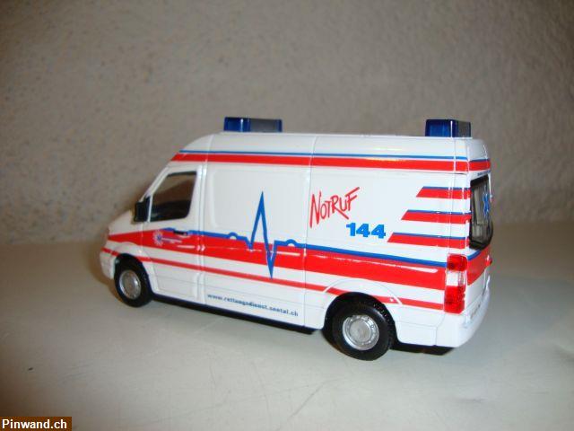 Bild 2: Modellauto Mercedes-Benz Sprinter Ambulance Seetal
