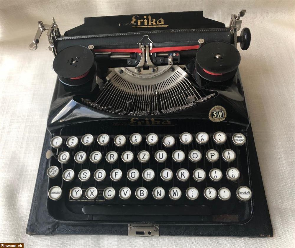 Bild 1: Antike Schreibmaschine Erika zu verkaufen