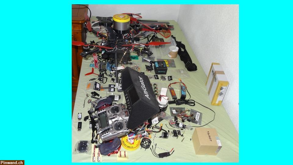 Bild 6: Drohne Quadrocopter inkl. Fernsteuerung und Teilen