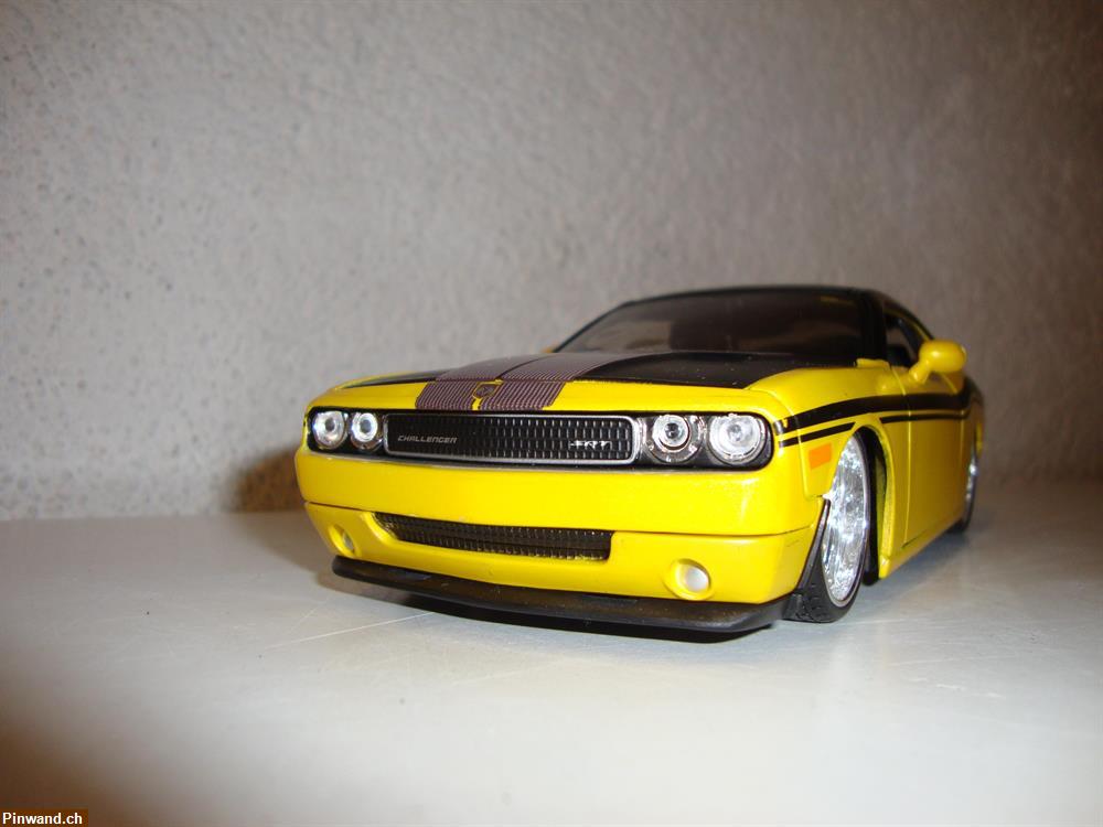 Bild 5: Modellauto: Dodge Challenger SRT8 zu verkaufen