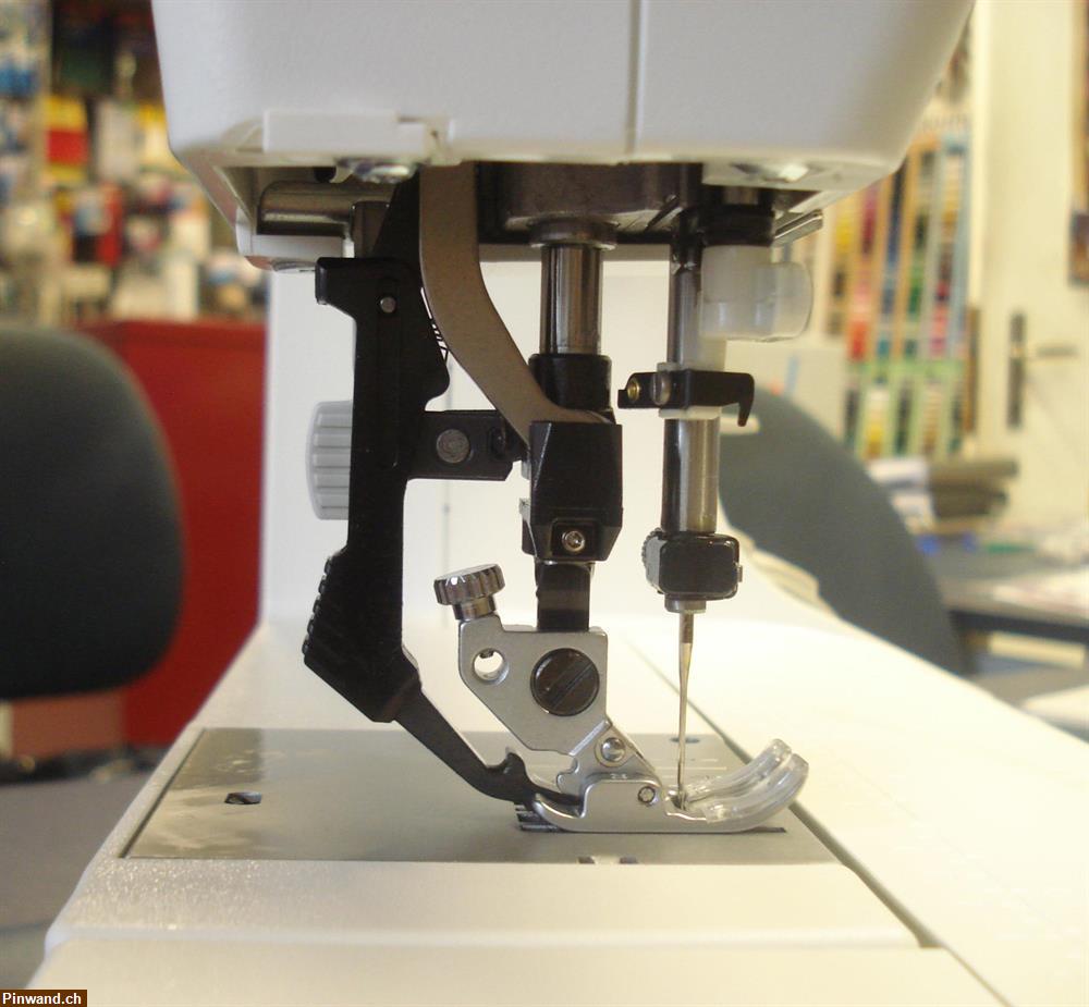 Bild 2: NEU! Nähmaschine PFAFF select 4.2 zu verkaufen