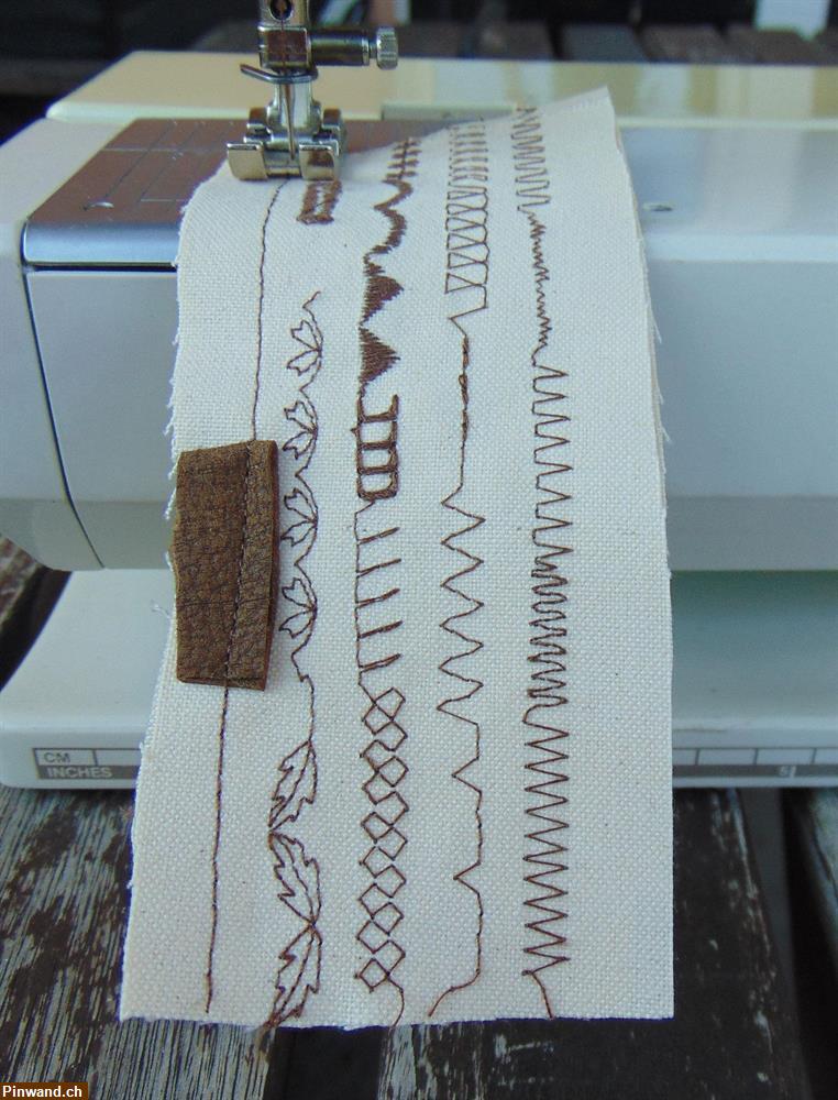 Bild 4: Nähmaschine Bernina 1130, mit 34 Stichprogrammen.