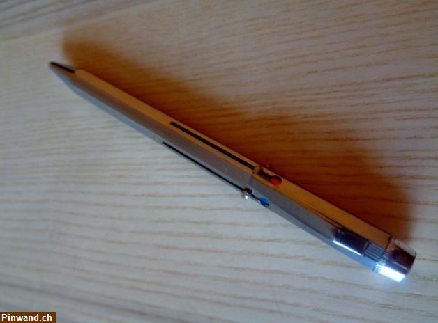 Bild 3: Silberfarbener Kugelschreiber 4-farbig zu verkaufen