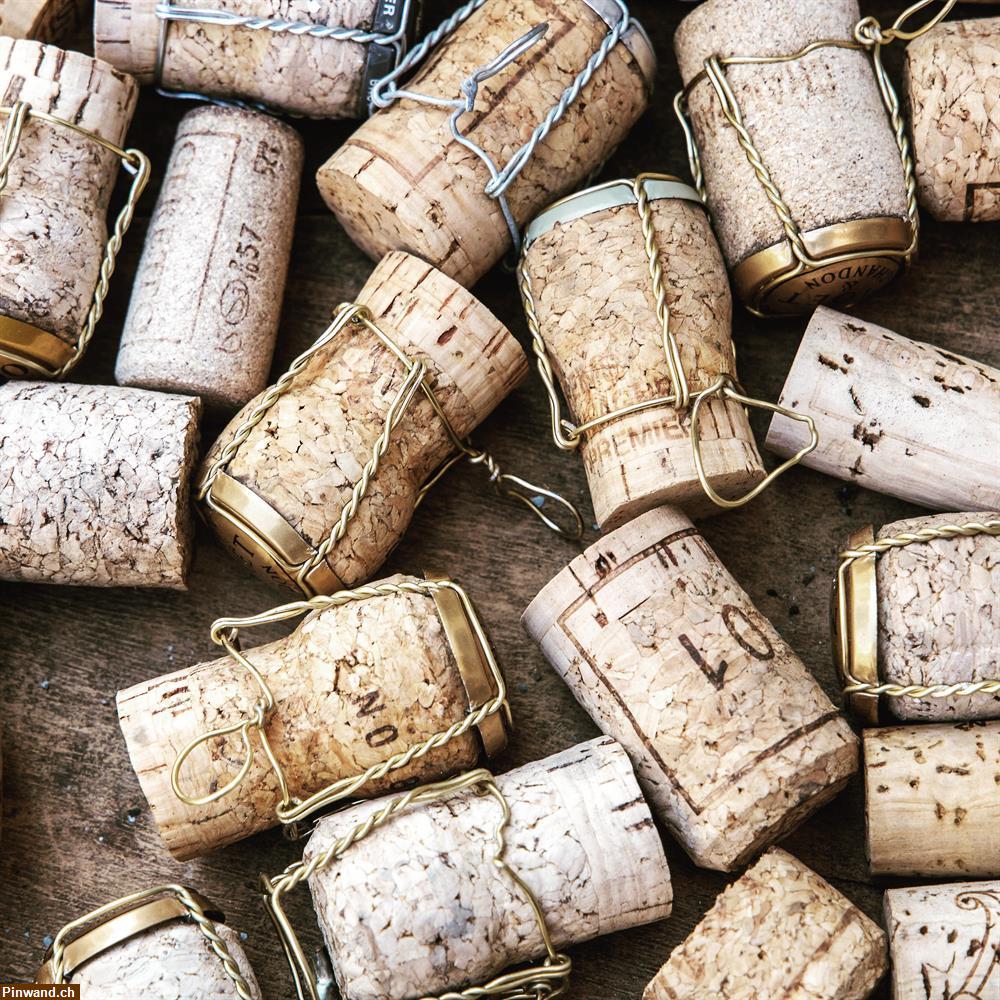 Bild 1: Weinkorken, Korkzapfen, Holzweinkisten zu verkaufen