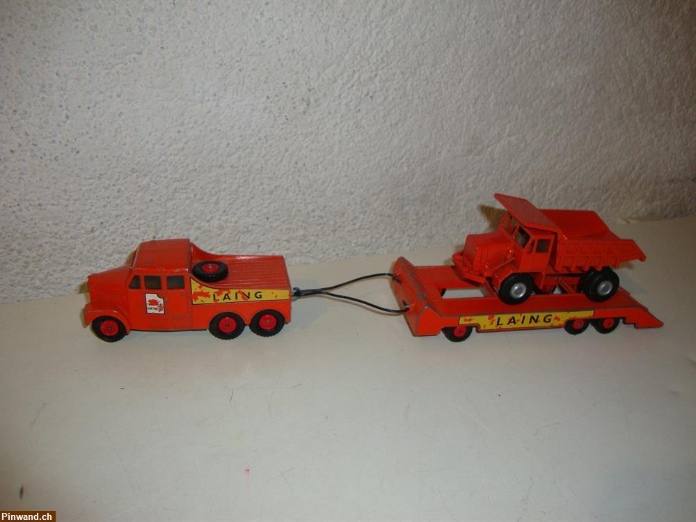 Bild 1: Matchbox King Size Nr. 8 Scammell 6x6 Tractor Trailer mit Dumper