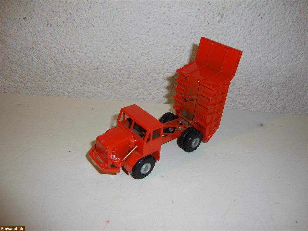 Bild 4: Matchbox King Size Nr. 8 Scammell 6x6 Tractor Trailer mit Dumper