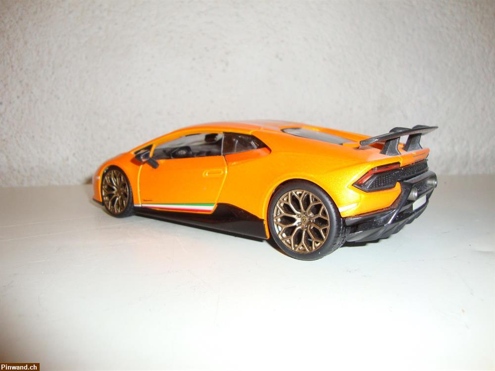 Bild 4: Modellauto Lamborghini Huracan Performante zu verkaufen